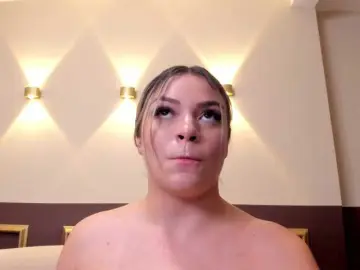 Bongacams Watch Live Sex Cams of milaowens