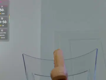 Bongacams Watch Live Sex Cams of CelineMeyer