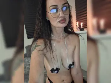 Bongacams Private Sex Chat of ALICEm