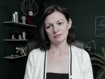 Bongacams Watch Live Sex Cams of mrsVivian