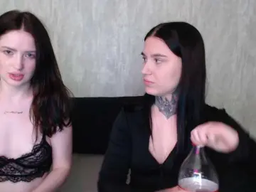 Bongacams Best live sex cam show of SilkLovers
