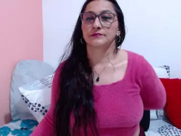 Bongacams Live Porn of KarinaSuarez1