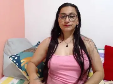 Bongacams Live Sex of KarinaSuarez1