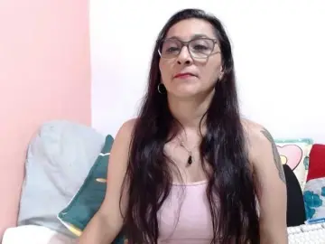 Bongacams Best live sex cam show of KarinaSuarez1