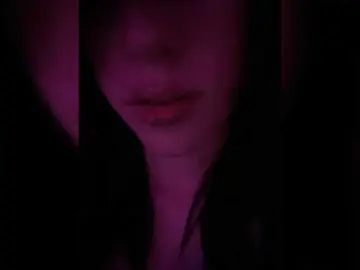 Bongacams Adult Webcams of emog1rl