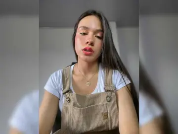 Bongacams Live Porn of Charlotte-1