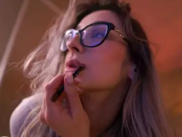 Bongacams Best live sex cam show of MaddieBryggs