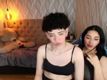 Bongacams Watch Live Sex Cams of MeganAndRachelBlack
