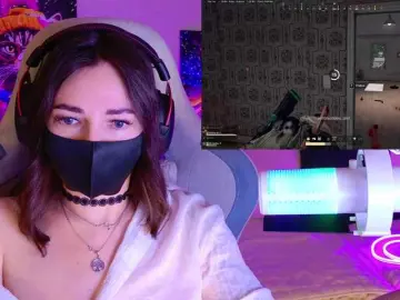 Bongacams Adult Webcam of NightMint