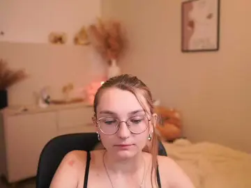 Bongacams Live Sex Cam of Sophielux18