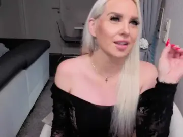 Bongacams Live Porn of MiaXXXLive