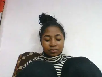 Bongacams Live Sex Cam of Marinah1a