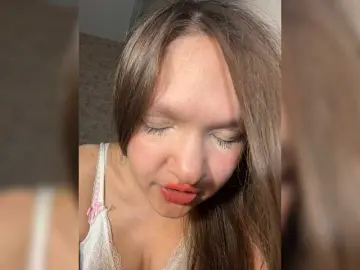 Bongacams Watch Live Sex Cams of Cute-Lolly