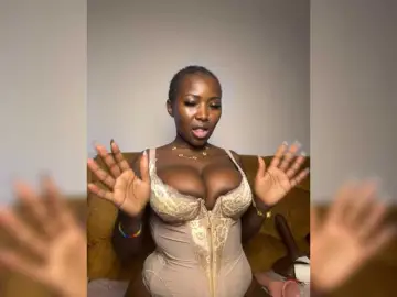 Bongacams Watch Live Sex Cams of HornyBigAss