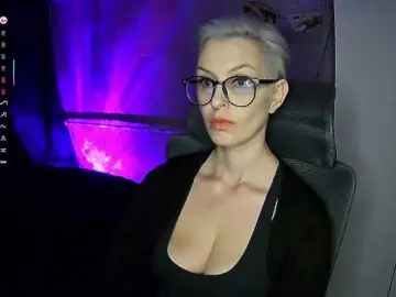 Bongacams Watch Live Sex Cams of AlikBlack