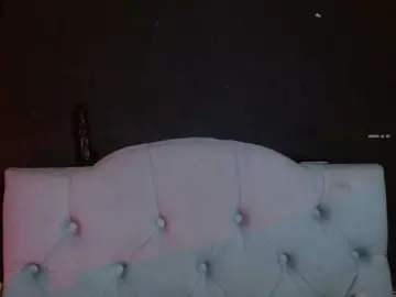 Bongacams Sex Cam of Red-moonn
