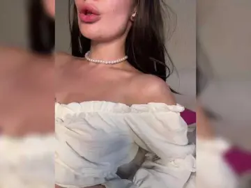 Bongacams Watch Live Sex Cams of SuggarAnn