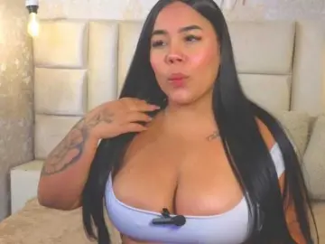 Bongacams Live Porn of emilyqueen3xx