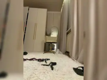 Bongacams Watch Live Sex Cams of aniram2221