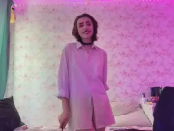 Bongacams Watch Live Sex Cams of CrystalCalvaruso