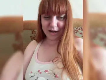 Bongacams Watch Live Sex Cams of MilfaSguirt