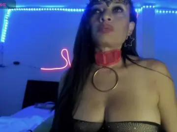Bongacams Nude Webcam of latinaStepStar