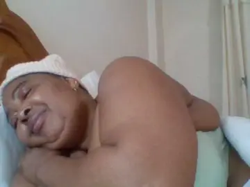 Bongacams Watch Live Sex Cams of pussylips53