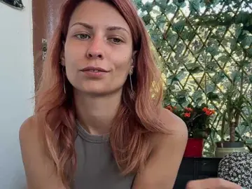 Bongacams Watch Live Sex Cams of karo131324