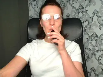 Bongacams Free Live Porn of BellaKisss1