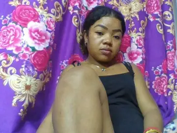 Bongacams Live Sex Cam of Elyah1a