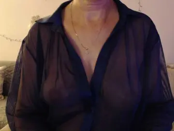 Bongacams Nude Webcam of goodSnowQueen