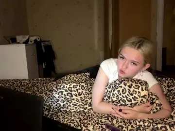Bongacams Sex Chat of DulcieDrinkall