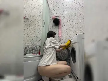 Bongacams Watch Live Sex Cams of CrazyAleona