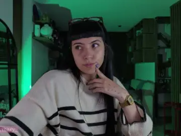 Bongacams Watch Live Sex Cams of SaraaDesire