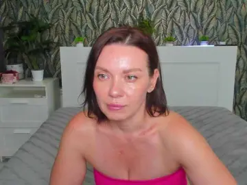 Bongacams Watch Live Sex Cams of EveLibston