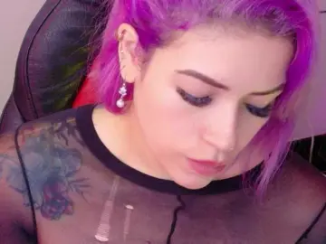 Bongacams Nude Webcam of Ivypoison10