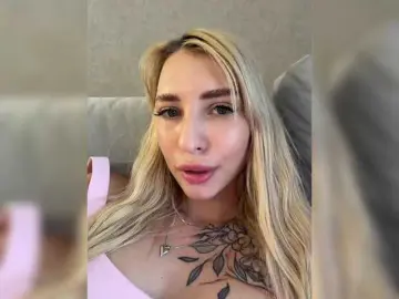 Bongacams Best live sex cam show of EwaBrown