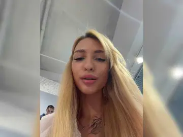 Bongacams Free Porn Cam of EwaBrown