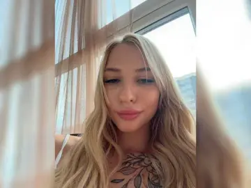 Bongacams Nude Webcam of EwaBrown