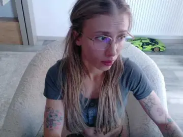 Bongacams Adult Webcams of DiddySweet1