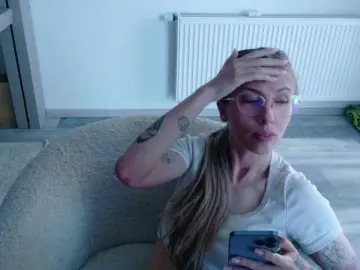 Bongacams Free Live Porn of DiddySweet1