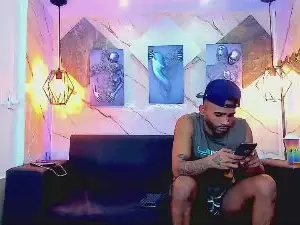 Cam4 Live Sex of dominic_max1