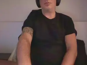 Cam4 Live Porn of Nikagus
