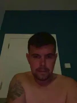 Cam4 Free Porn Cam of Leo_Iron