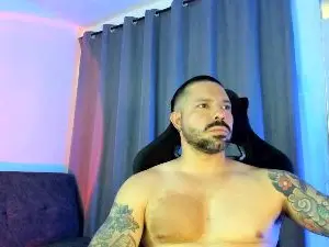 Cam4 Watch Live Sex Cams of TheMagicFoxxx