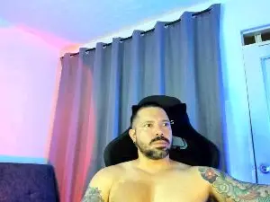 Cam4 Watch Live Sex Cams of TheMagicFoxxx