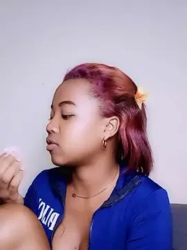 Cam4 Live Sex of Elysca