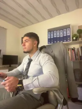 Cam4 Nude Webcam of dimitri_coleman