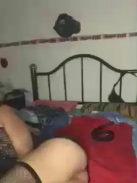 Cam4 Live Sex Cam of emmy_femboy