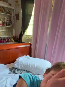 Cam4 Private Sex Chat of SaraLaw22